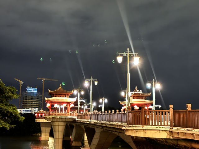 漳州古城西飄帶人行天橋大紅燈籠高高掛🏮