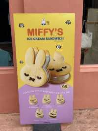 Miffy's Voyage Café Camel Republic