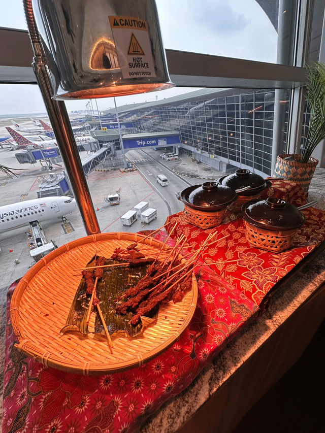 Pre-Flight Pause: Plaza Premium First Lounge Experience at KLIA