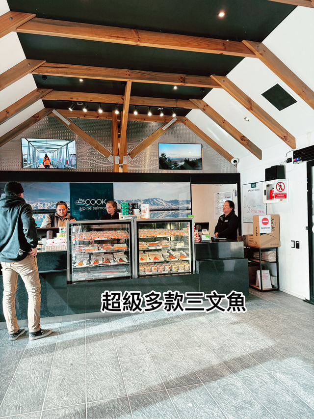 後悔應該要吃更多，買多三文魚手信