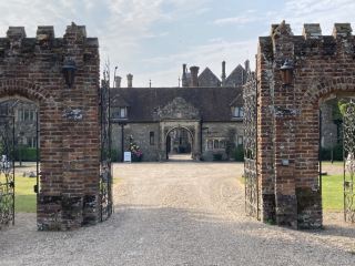 [Pros and Cons of Staying in a British Castle] Ashford, England