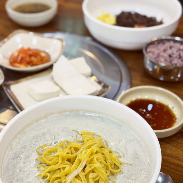 제주에서 속 편한 음식 먹고 싶다면 여기!