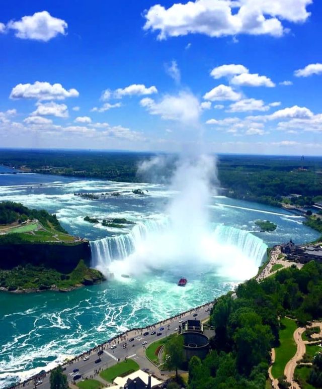 Toronto and Niagara Falls Moments