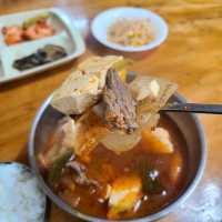 서귀포 모슬포 맛집)영해식당 - 소고기찌개, 밀면 맛집 / 제주 노포 맛집