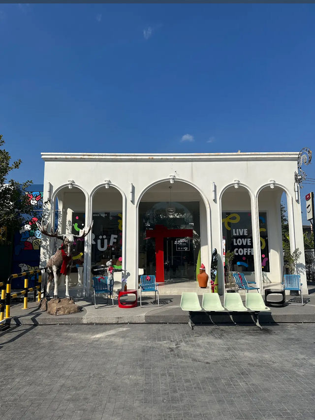 RÜF CAFE เชียงใหม่ RÜF CAFE เชียงใหม่