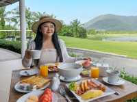 รีสอร์ตสุดร่มรื่นที่ตั้งอยู่ในสนามกอล์ฟ