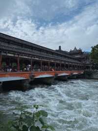 เดินเที่ยวในเมืองเฉิงตู 🐼