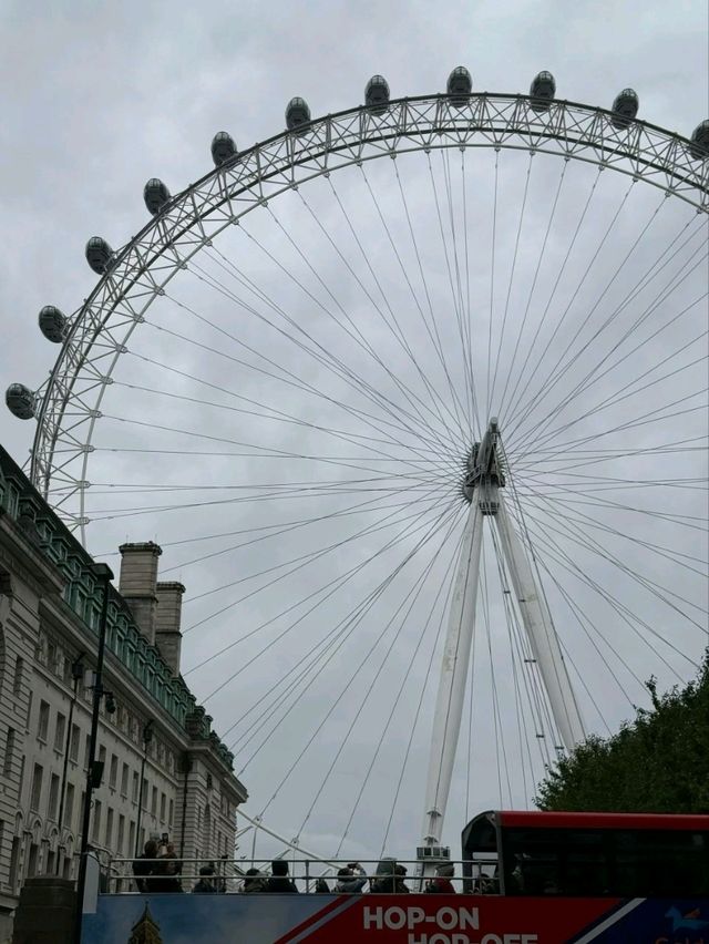 Trip to see the London Bridge Trip to see the London Bridge