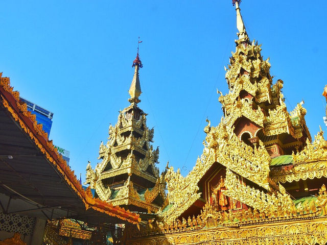 Sule Pagoda