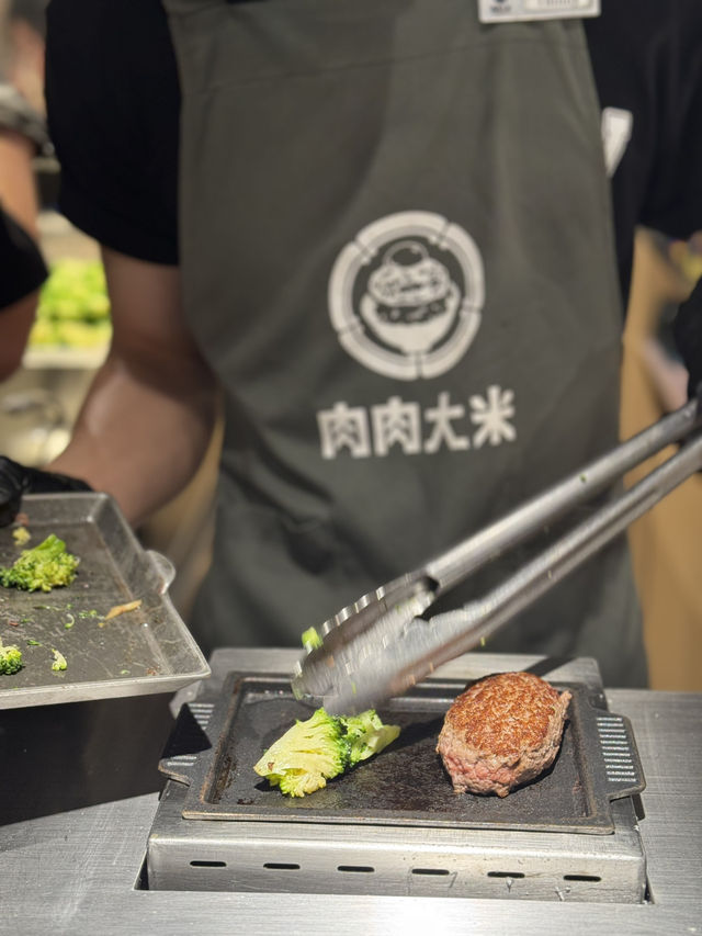 食肉獸最愛😍肉肉大米進駐九龍灣🥳! 食肉獸最愛😍肉肉大米進駐九龍灣🥳!