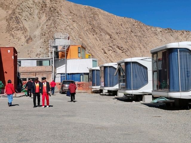 Muka Capsules: A Unique Experience on the Karakoram Highway