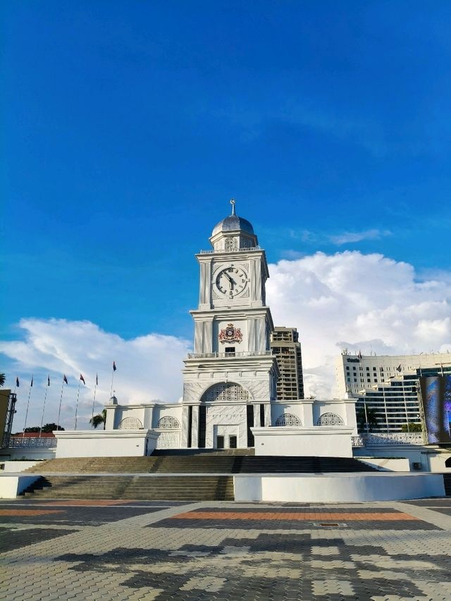 Discover Architecture Walk🚶Sunny Johor Snap 📸
