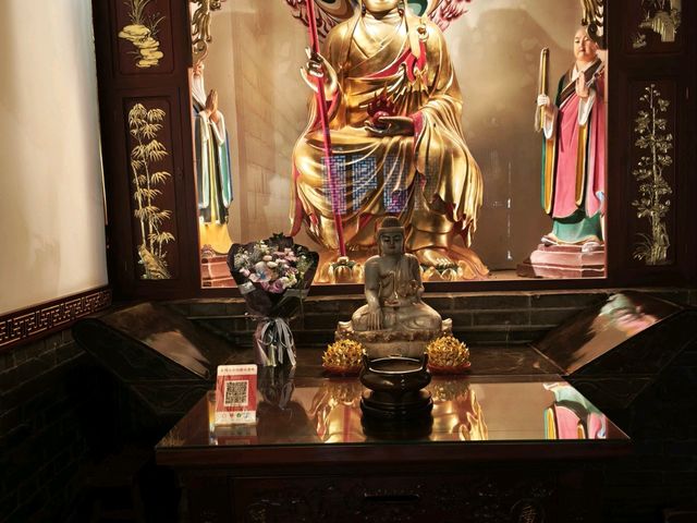 วัดสำหรับคนท้องถิ่น วัดสำหรับคนท้องถิ่น