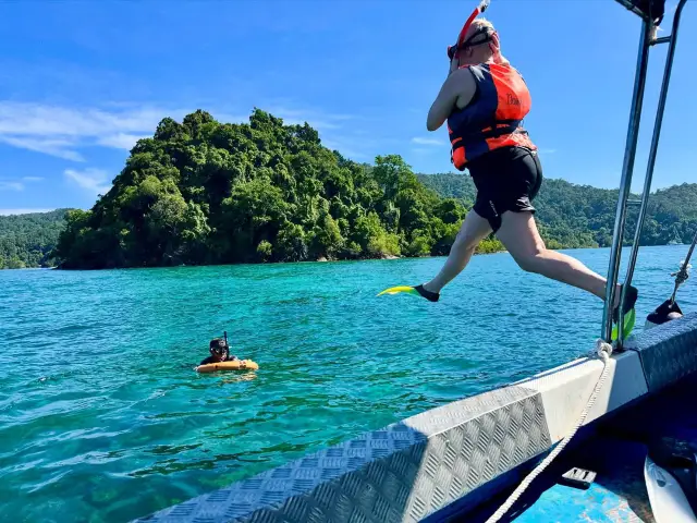 海浪之下 — 亞庇潛水冒險
