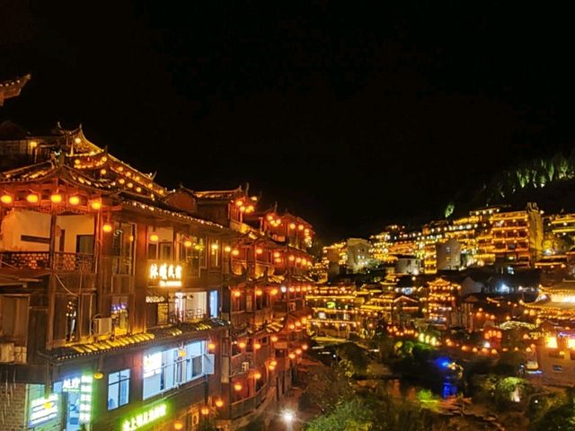 芙蓉鎮:淡粧艶沫兩相宜! 芙蓉鎮:淡粧艶沫兩相宜!