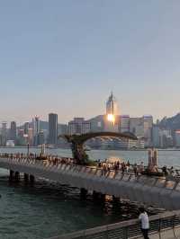 шоу света Symphony of Lights в Гонконге 