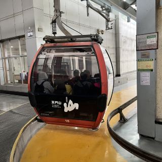  ⛰️ Tianmenshan (天门山) — The Iconic Mountain Above Zhangjiajie City