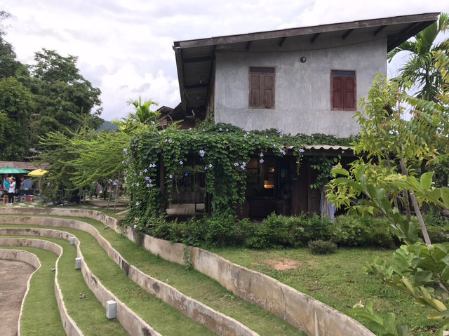 ชุมชนคนชิค : บ้านข้างวัด