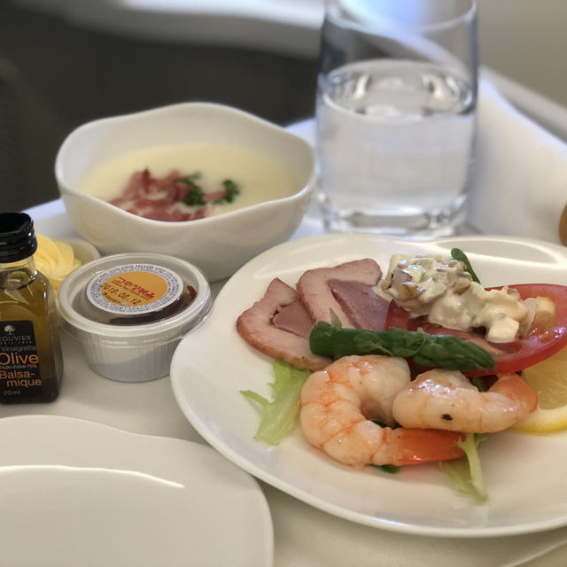 가성비가 콸콸콸! 가격대비 너무 만족스러운 베트남항공 비즈니스✈️ 가성비가 콸콸콸! 가격대비 너무 만족스러운 베트남항공 비즈니스✈️