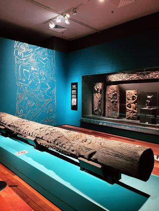 Explore Borneo’s Heritage: Architecture & Dog Motif Gallery