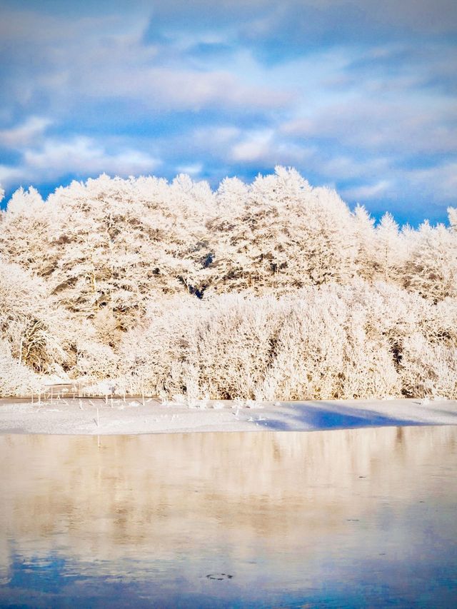Armenia Areguni Mountains Marmarik Lake Mossy Oak Forest Traileasytravelpost #MarmarikLake #Areguni