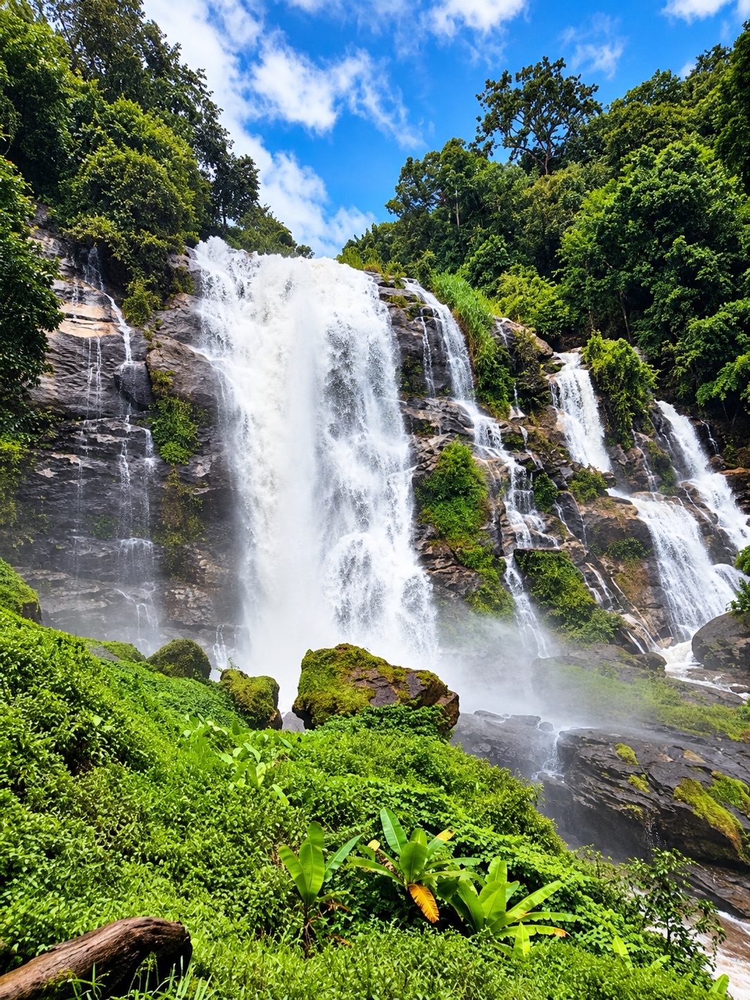 💦 One of the most impressive waterfalls in Chiang Mai