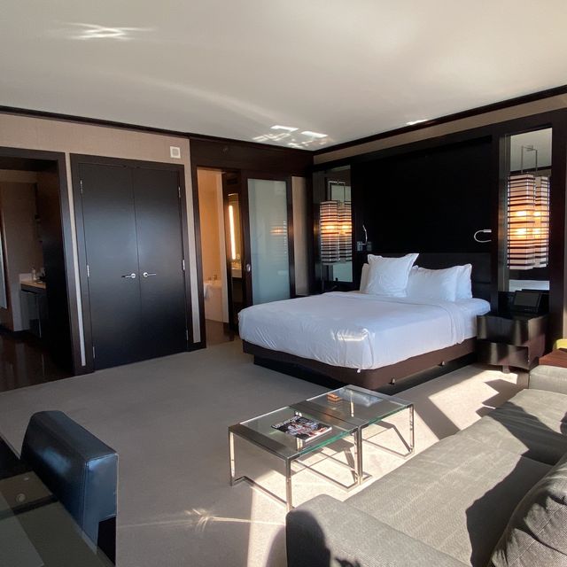 ラスベガス「Vdara Hotel &spa 」カジノなし、静かで清潔、全室禁煙、キッチン付きの5つ星ホテル