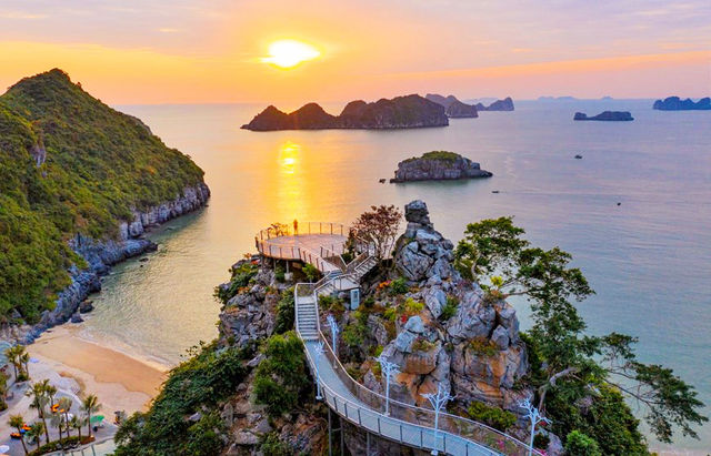 Cat Ba Island, for your beautiful holiday 