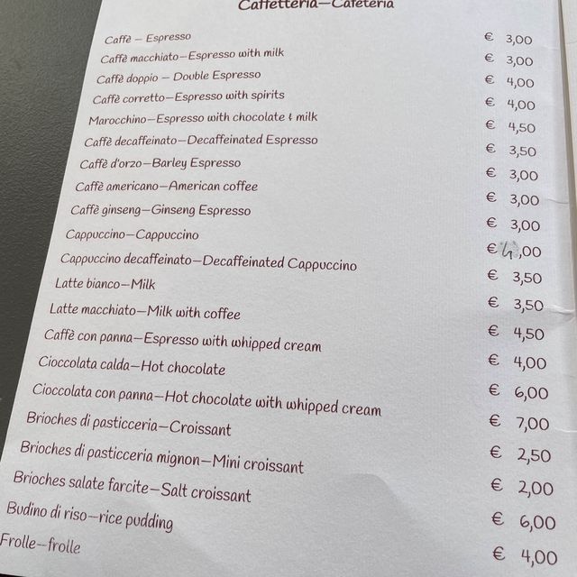 [밀라노] 두오모 광장 근처에 있는 감성 카페! Giacomo Caffè Letterario