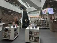 Halifax에서 가장 현대적이고 특이한 Halifax Central Library