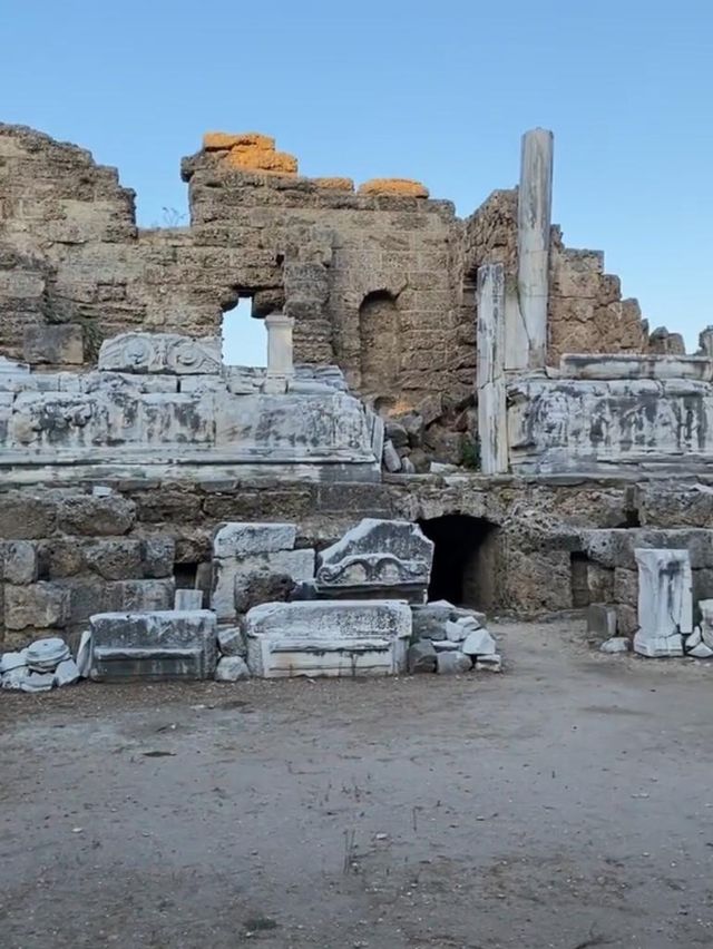 Impressive Gladiator Amphitheater!