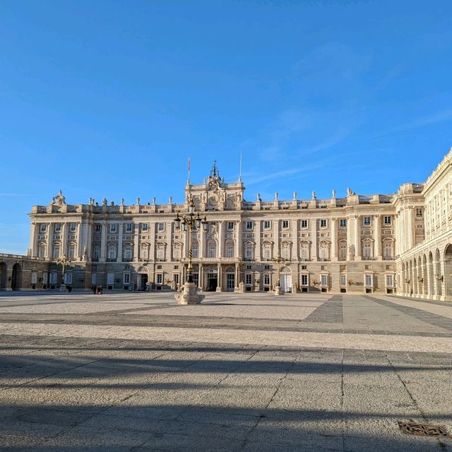 The incredible Royal palace of Madrid 
