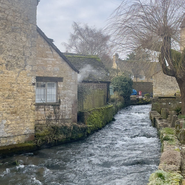 Wonderous Burton-on-the-Water