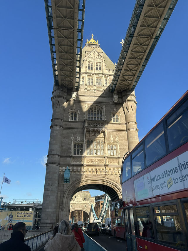 🏰 A Walk Through London’s History: Tower Bridge & Tower of London