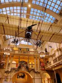 Bristol Bridge & Bristol Museum & Art Gallery – A Blend of History & Culture 🎨🏛️