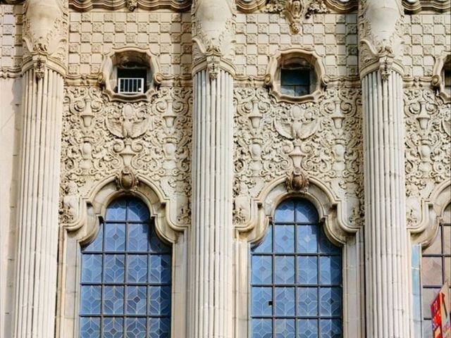 🎭 The Fox Theater Seattle: A Vintage Jewel for Live Entertainment 🌟🇺🇸