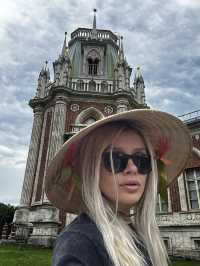  The Russian Versailles: A Walk Through Tsaritsyno  