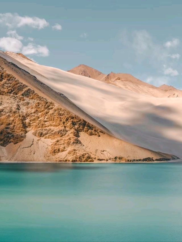🏔️ Baisha Lake: Xinjiang’s Hidden Mirror of the Kunlun Mountains