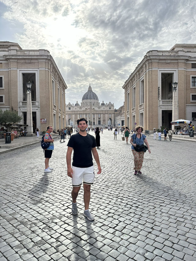 One Day in the Vatican: Power, Art & Spiritual Majesty 