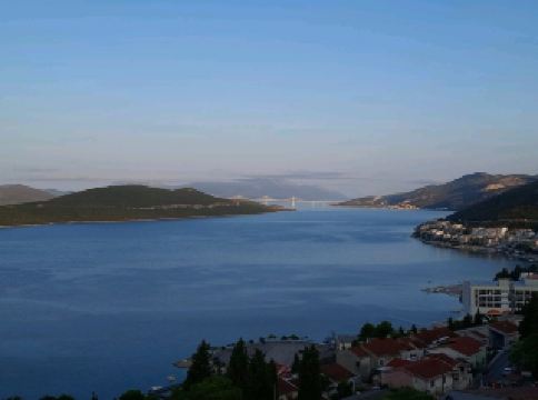 ボスニアが海と出会う場所：ネウム