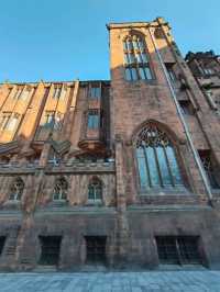🏛️ Design of the John Rylands Library: A Neo-Gothic Masterpiece