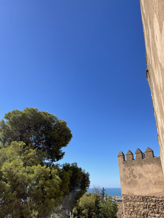 Málaga: Architectural Gems by the Sea 🏛️✨🌊
