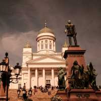 Helsinki’s Churches – Where Architecture Meets Tranquility ⛪❄️