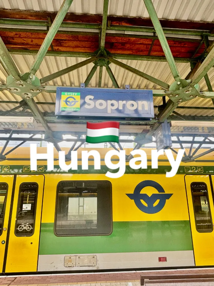 【ハンガリー🇭🇺】ブダペストから日帰りOK!花に囲まれた癒しの「ショプロン駅」活用ガイド🚉✨
