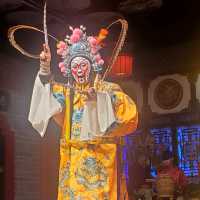 Mind-blowing Face Changing Act of the Sichuan Opera 