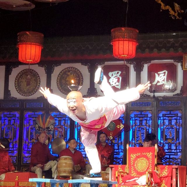Mind-blowing Face Changing Act of the Sichuan Opera 
