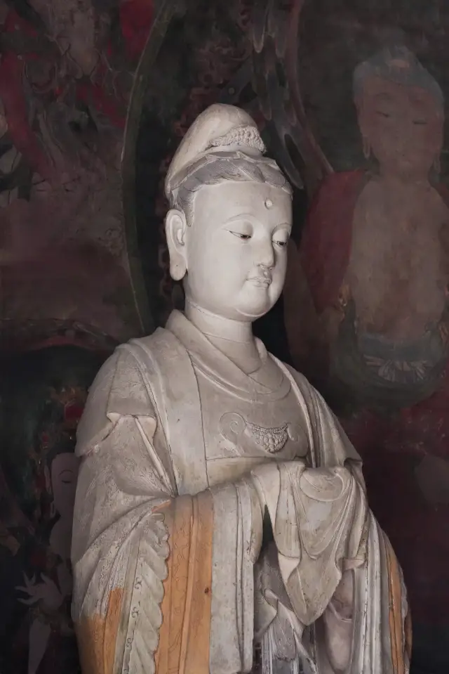 The most beautiful Buddha statue in Shanhuasi was originally a Ming Dynasty heavy color only applied with a foundation