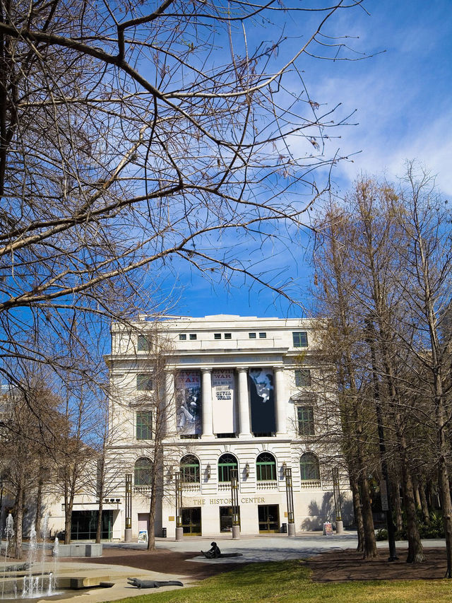 History Meets Charm: Stay at @marquesahotel, the Iconic Heart of Key West's Historic District!