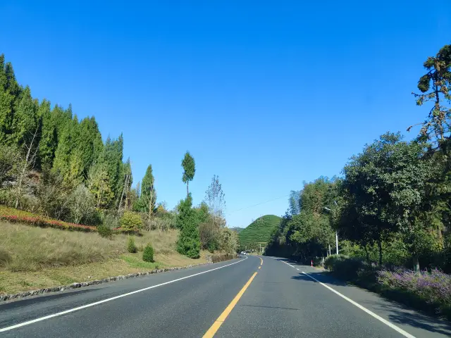 The beautiful rural road of Chunkai Road