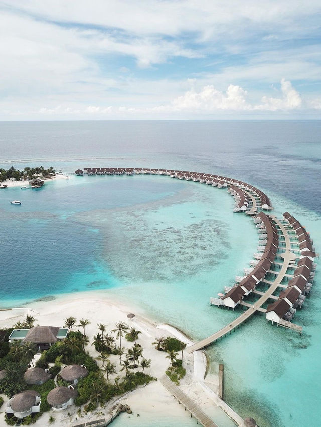 Discover the Maldives: The ultimate travel guide! 🏝️🗺️✨